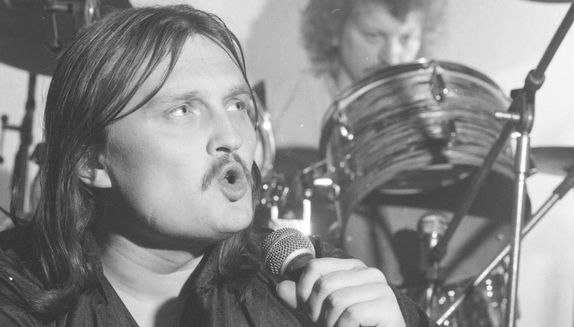 Okładka wpisu Krzysztof Cugowski – po 50 latach na scenie wciąż żyje koncertami