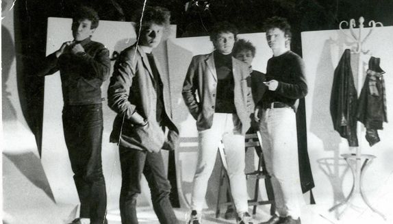 Okładka wpisu Dorosłe dziecko Jarocina. Muniek Staszczyk o albumie "HAU! HAU!"
