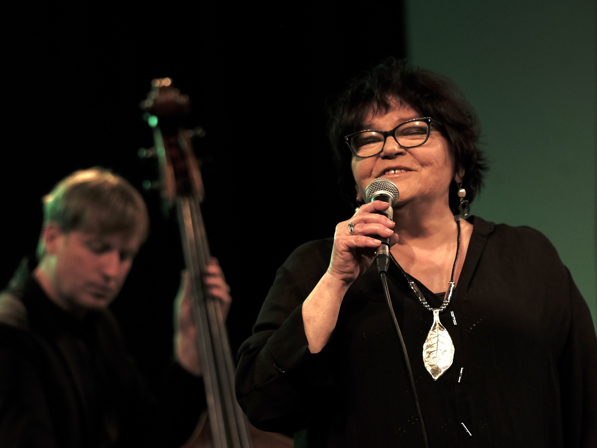 Elżbieta Adamiak – „Trwaj, chwilo, trwaj”