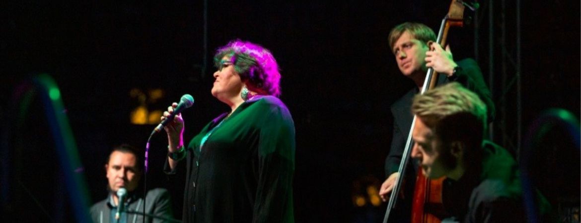 Okładka wpisu „Trwaj chwilo, trwaj” – koncert Elżbiety Adamiak z nowym repertuarem!