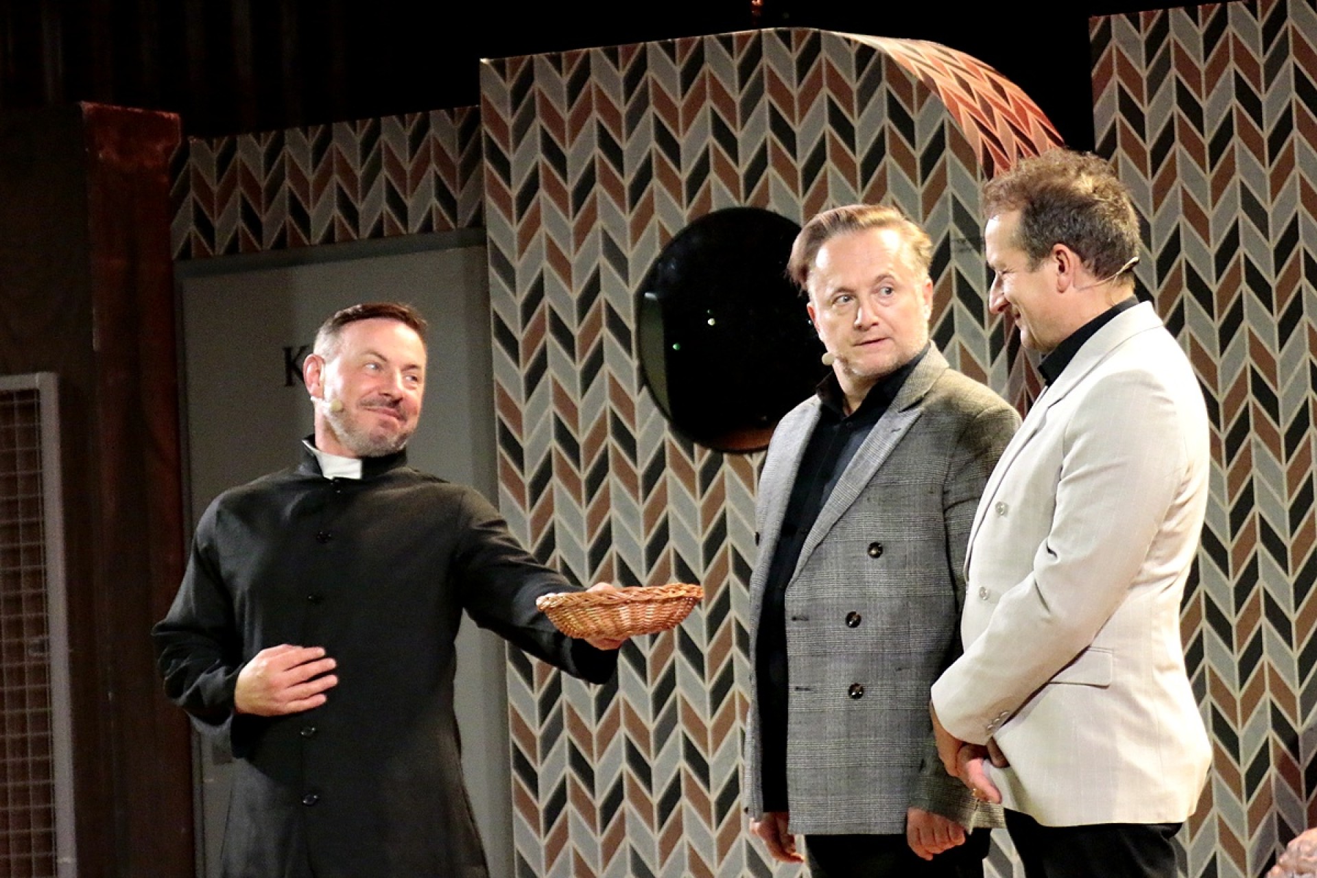 Kabaret Moralnego Niepokoju - Normalne to to nie jest