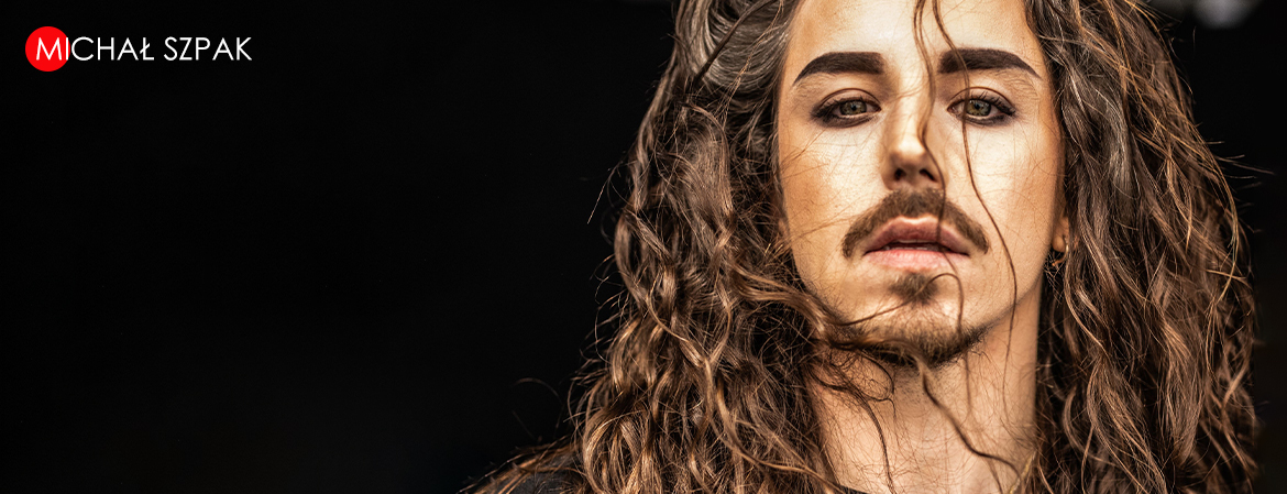 Okładka wpisu Michał Szpak zaprasza na koncerty. Sprawdź, gdzie zaczynał