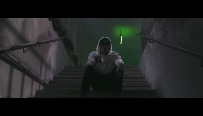 Video thumbnail