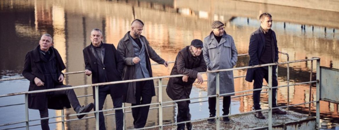 Okładka wpisu Raz Dwa Trzy rusza w trasę koncertową „Człowiek czasami serce otworzy”